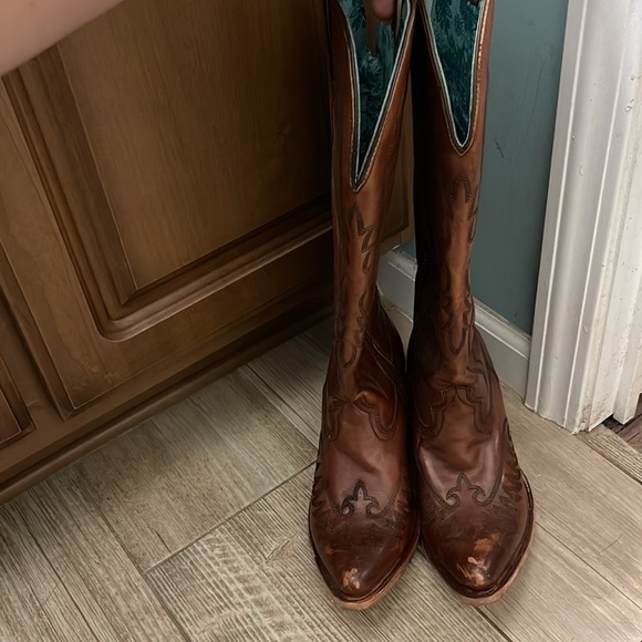 Corral size 8 genuine leather boots worn twice - Picture 2 of 6